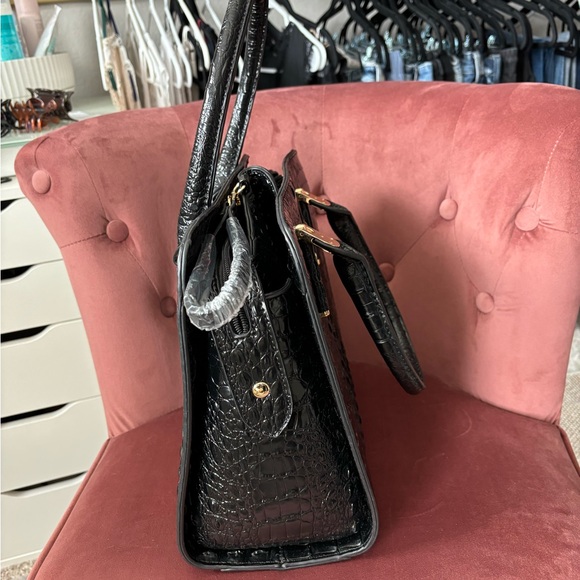 Re-purposed LV 2 in 1 Snake skin Kelli Bag & wristlet - Picture 6 of 11